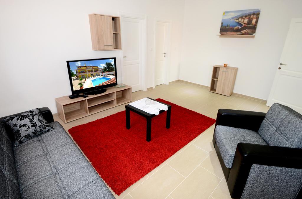 Apartments Villa Mimi Visnjan Luaran gambar